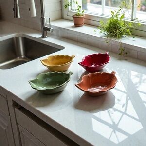 HTF Pavillion Princess House Set of Colorful Leaf-Shaped Bowls